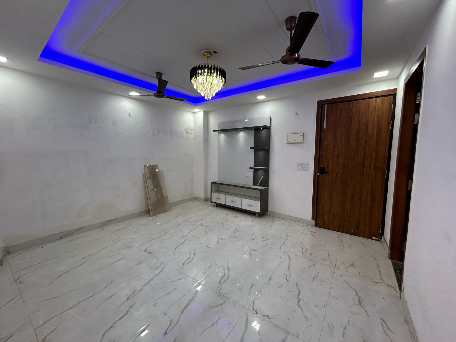 This 2 BHk flats is available for sale in Antalya heights in Noida Extension, sector 1