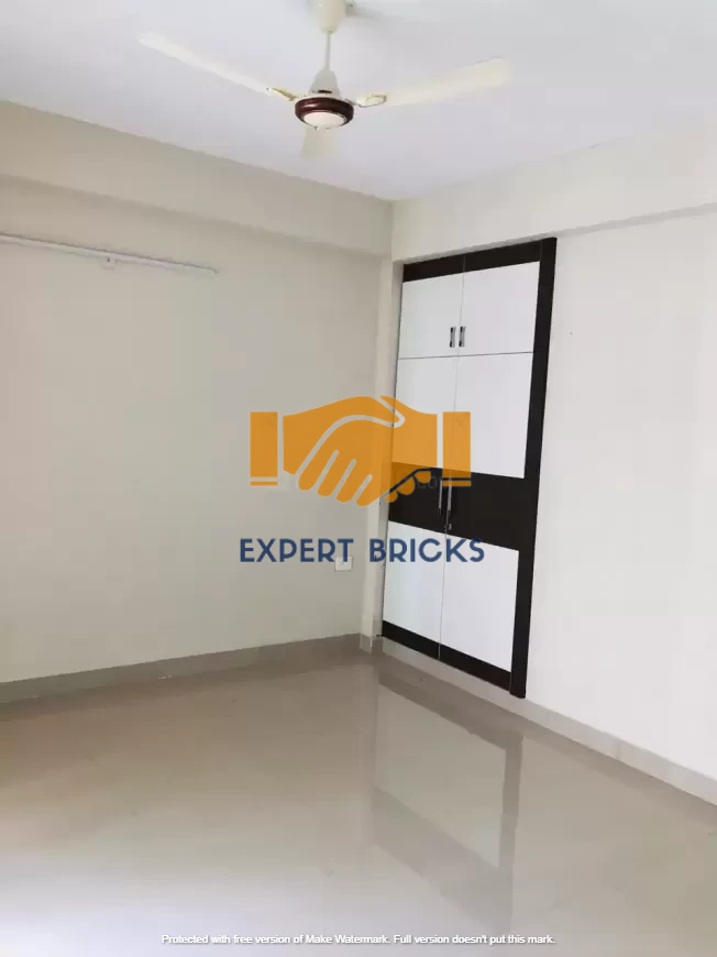 3 BHK flat for rent in paramount emotions noida extension entry gate