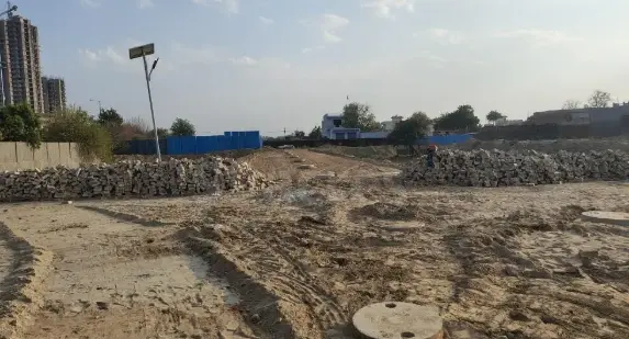 150 gaj plot with boundary wall in Greater Noida